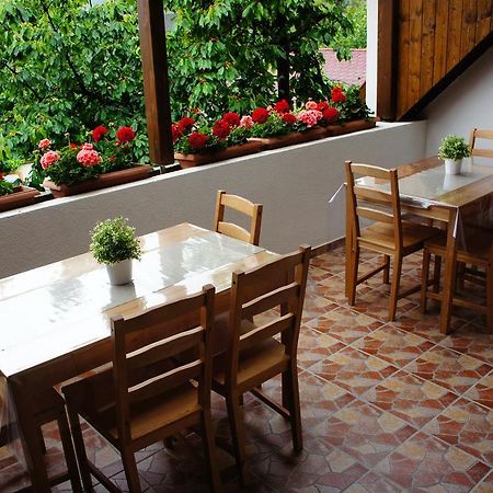 Dobosi Vendeghaz Hotel Szentantalfa Buitenkant foto