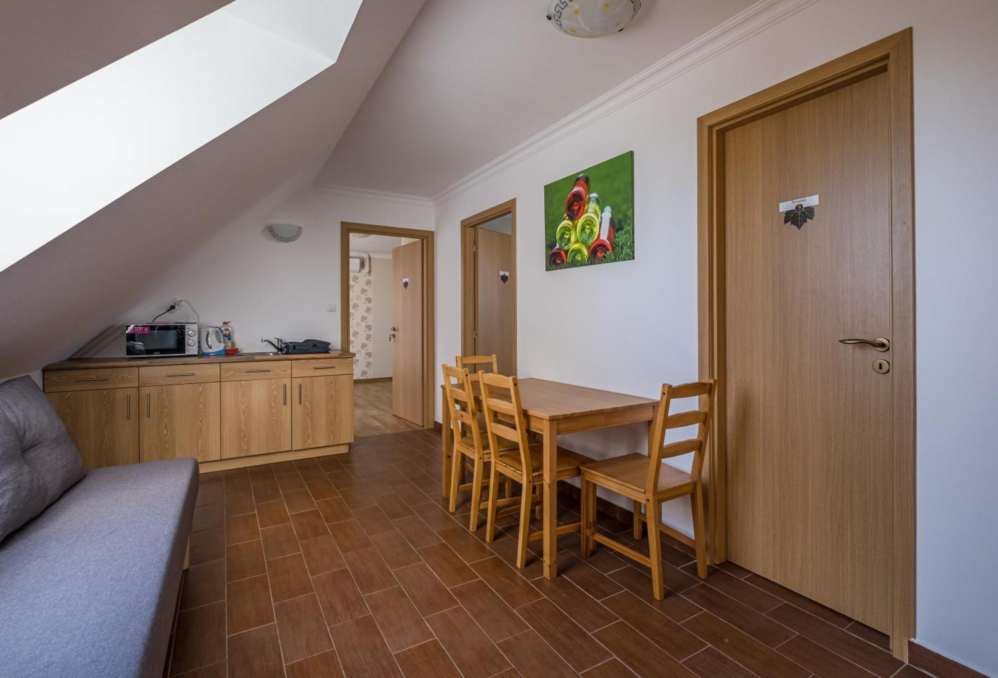 Dobosi Vendeghaz Hotel Szentantalfa Buitenkant foto